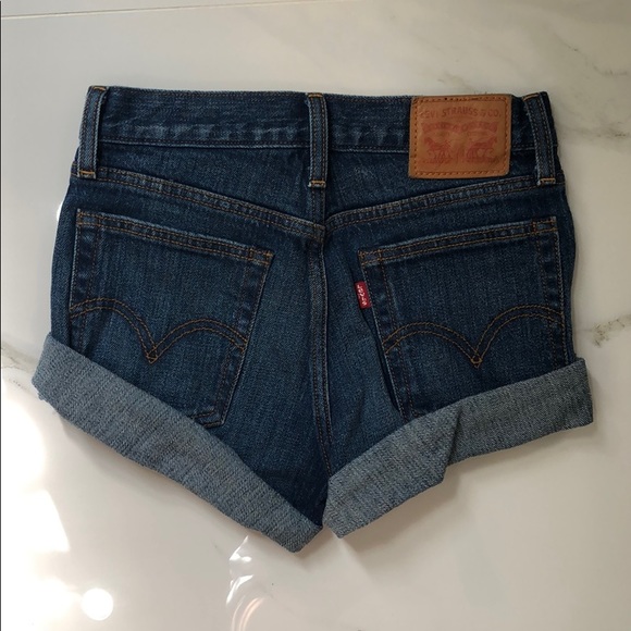 Levi’s Dark Denim Shorts Size: 25